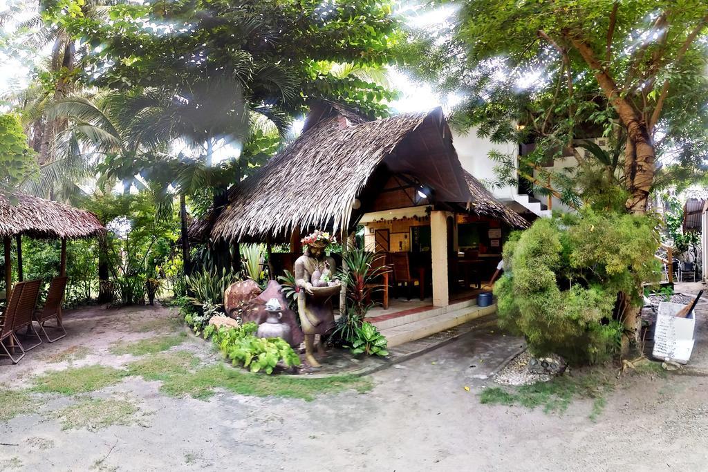 Bamboo Bungalows Resthouse Balabag  Buitenkant foto